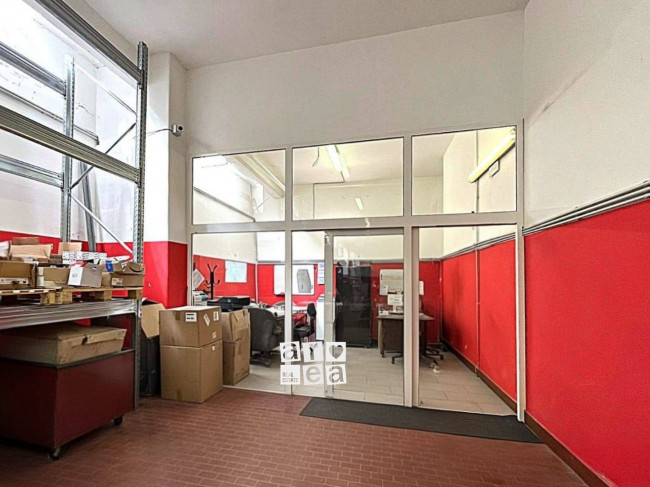 Box o garage in vendita a Roma