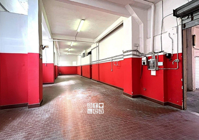 Box o garage in vendita a Roma