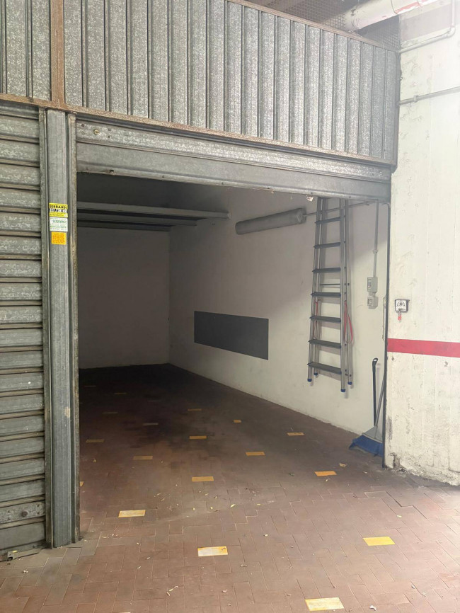 Box o garage in affitto a Roma