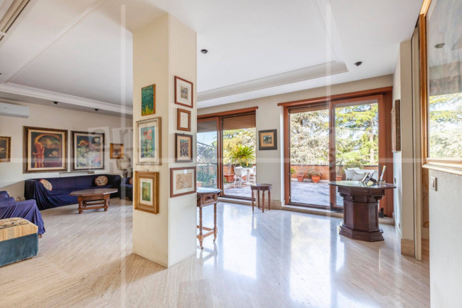 Appartamento in vendita a Roma