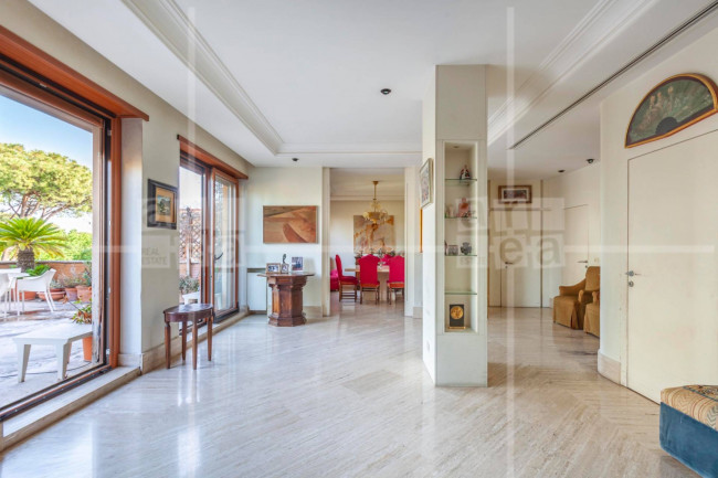 Appartamento in vendita a Roma