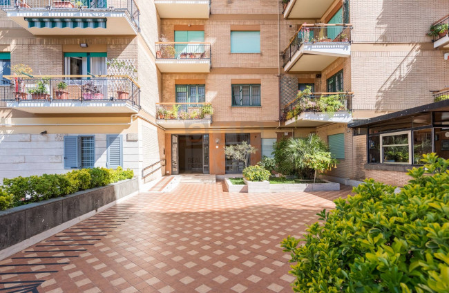 Appartamento in vendita a Roma