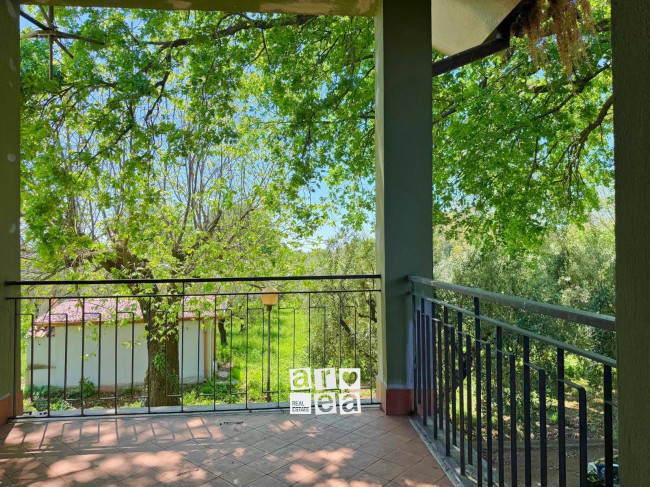 Villa in vendita a Lariano