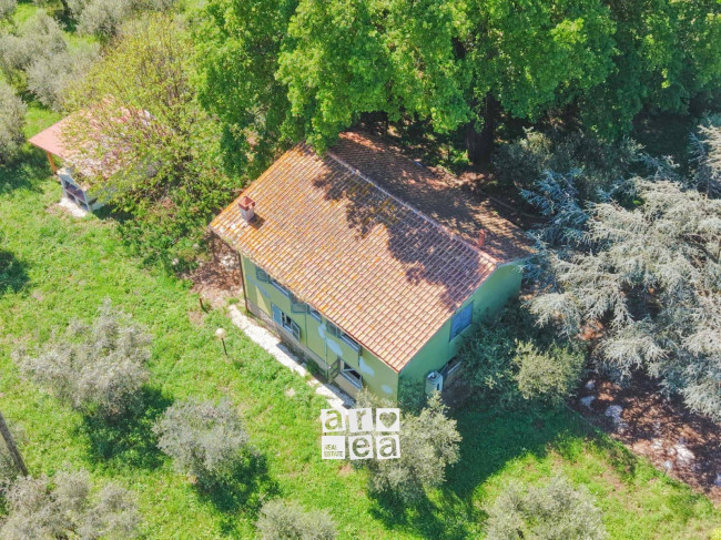 Villa in vendita a Lariano