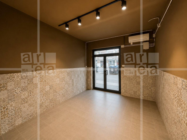 Locale commerciale in vendita a Roma