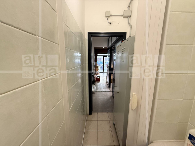 Locale commerciale in vendita a Roma