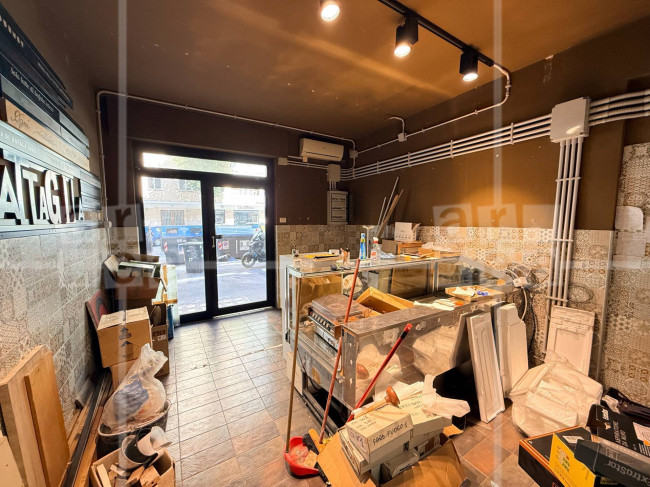 Locale commerciale in vendita a Roma