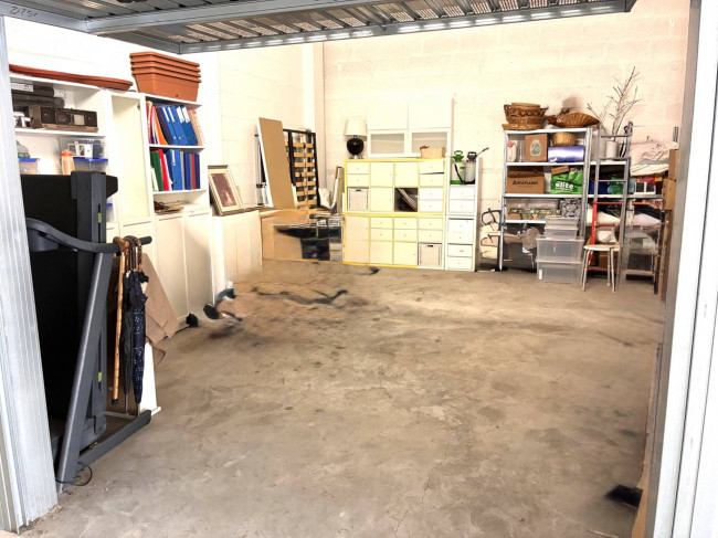 Box o garage in vendita a Roma