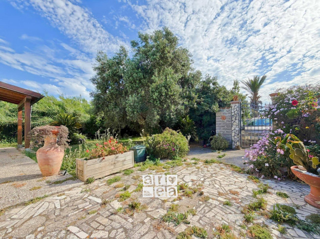 Villa in vendita a Ardea