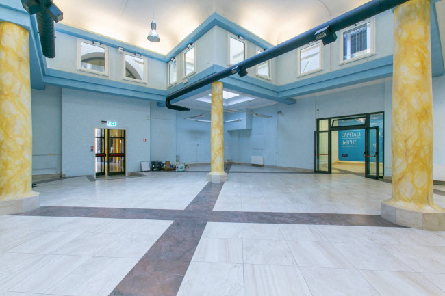 Locale commerciale in affitto a Roma
