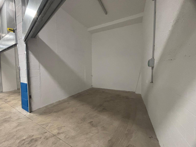 Box o garage in affitto a Roma