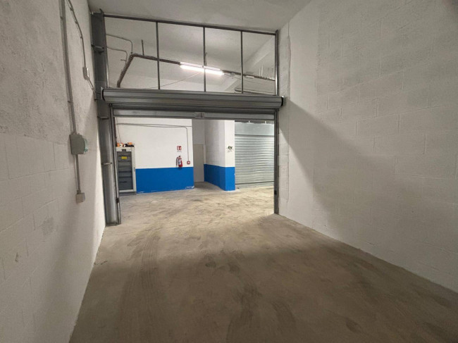Box o garage in affitto a Roma