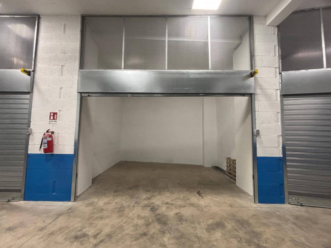 Box o garage in affitto a Roma