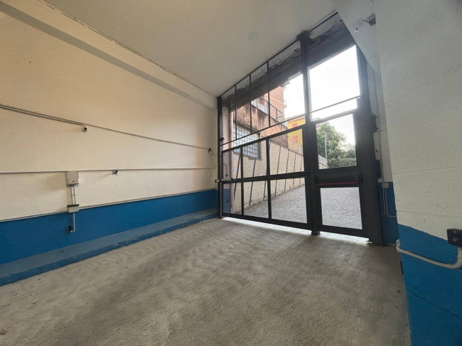 Box o garage in affitto a Roma