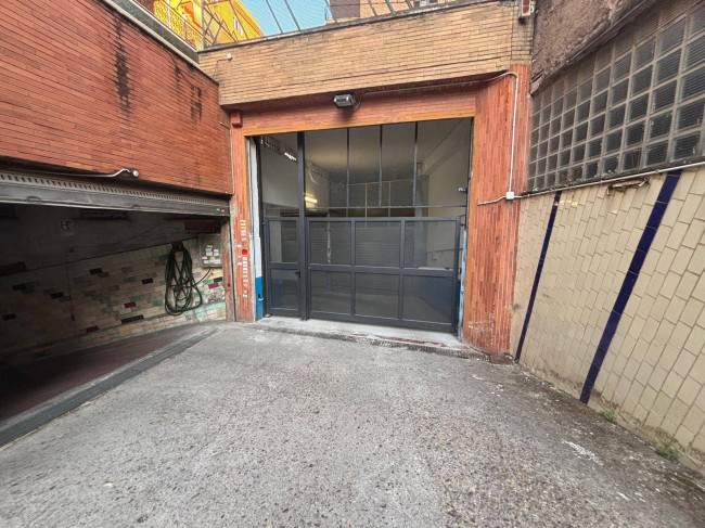 Box o garage in affitto a Roma
