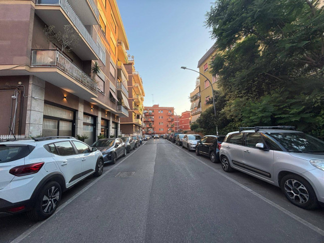 Box o garage in affitto a Roma
