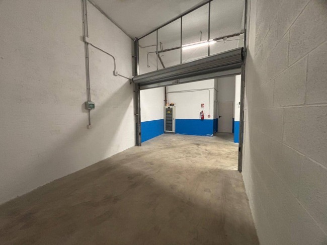 Box o garage in affitto a Roma