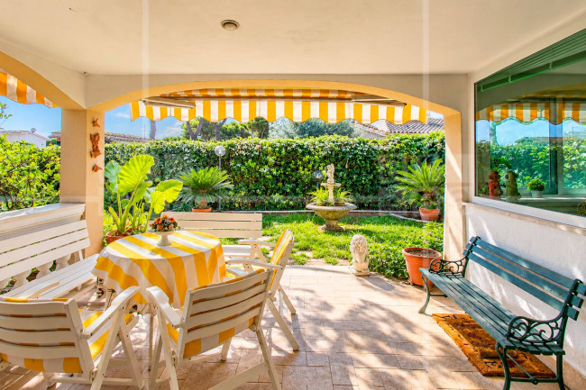 Villa in vendita a Ladispoli
