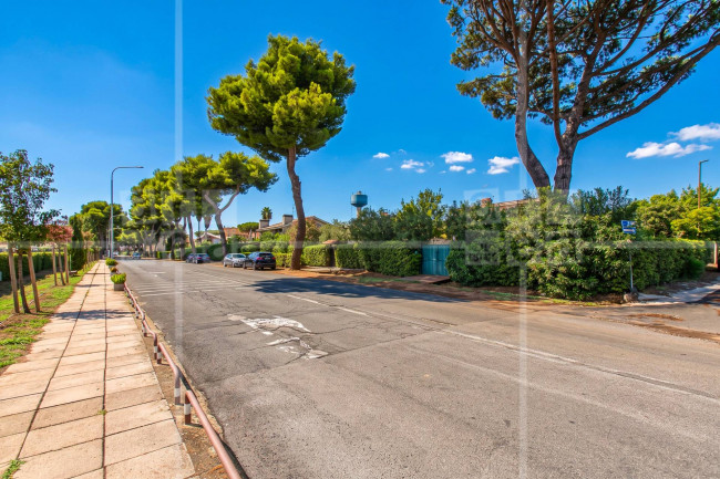 Villa in vendita a Ladispoli