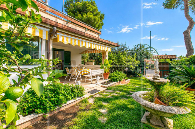 Villa in vendita a Ladispoli