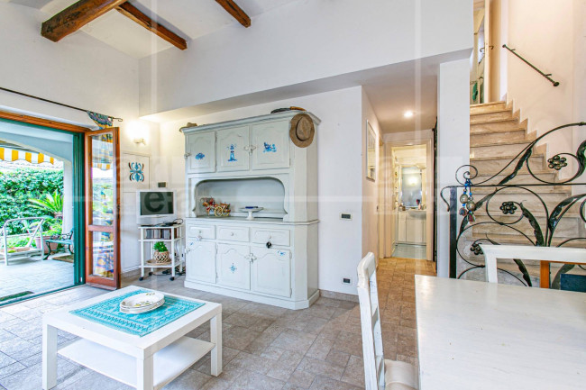 Villa in vendita a Ladispoli