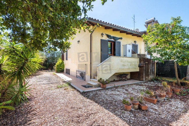 Villette a schiera in vendita a Roma