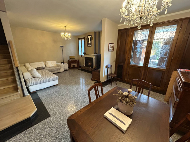 Porzione di Casa in vendita a Cavezzo