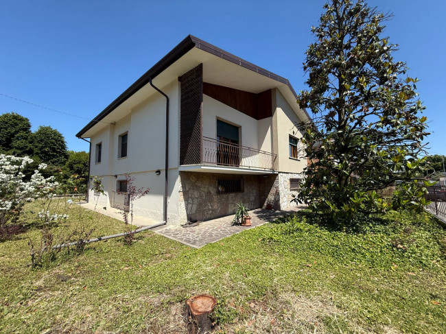 Villa Singola in vendita a Poggio Rusco