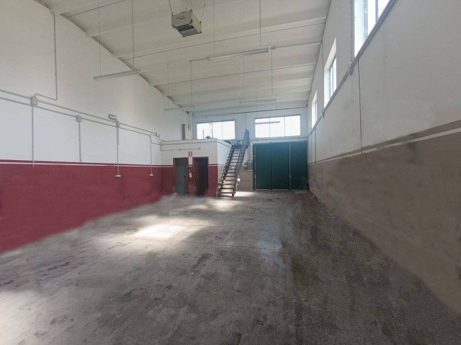 Capannone in affitto a Mirandola