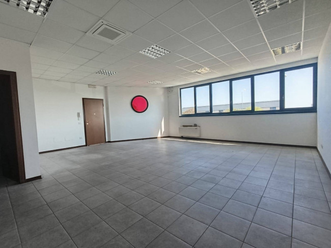 Studio/Ufficio in affitto a Medolla