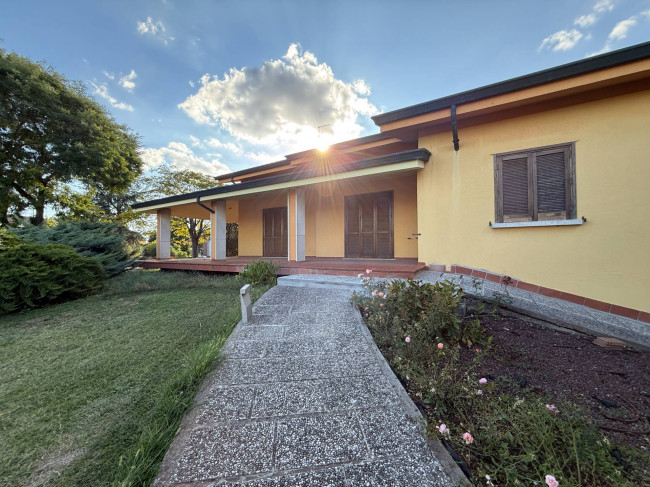 Villa Bifamiliare in vendita a Borgo Mantovano