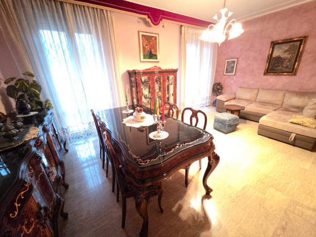 Appartamento al 1° Piano in vendita a Modena