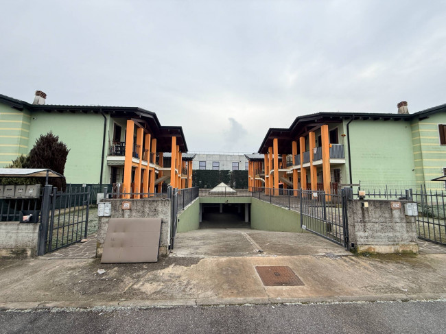 Appartamento con Ingresso Indipendente e Giardino Privato in vendita a Ostiglia