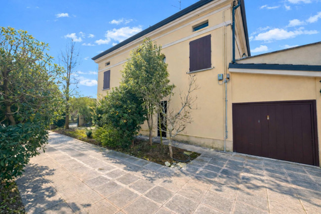 Appartamento su 2 livelli in vendita a Mirandola