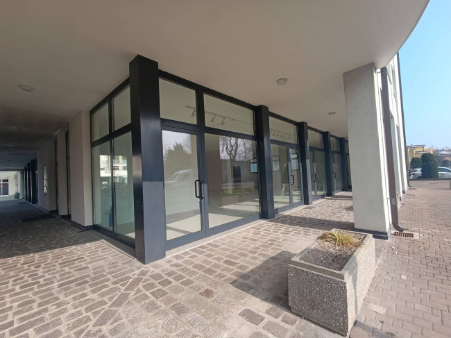 Studio/Ufficio in affitto a Cavezzo