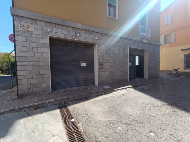 Attività commerciale in affitto a Cavezzo