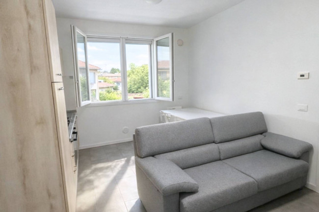 Appartamento al 2° Piano in affitto a Mirandola