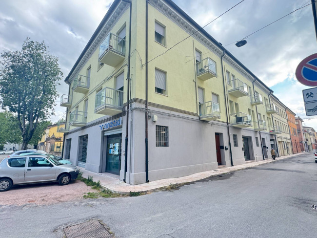 Appartamento al 1° Piano in vendita a Mirandola