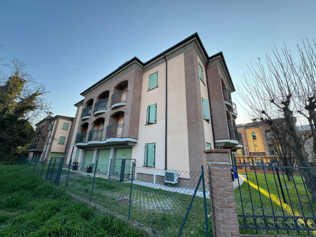 Appartamento al 2° ed ultimo Piano in vendita a Novi di Modena