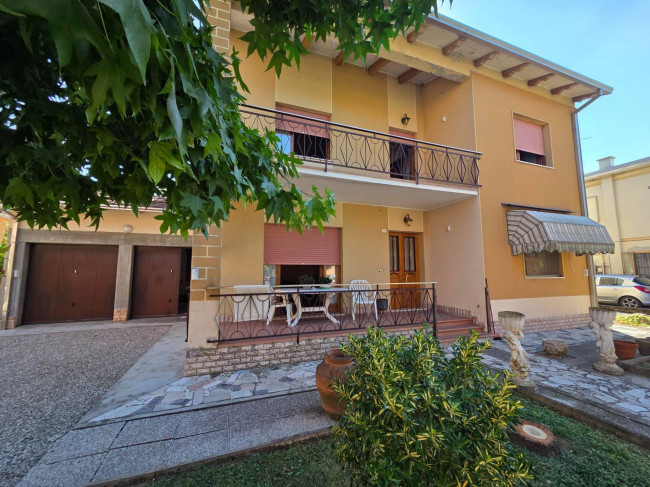 Villa Singola in vendita a Finale Emilia