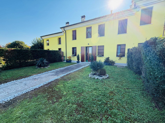 Villetta Centrale in affitto/vendita a Borgo Mantovano