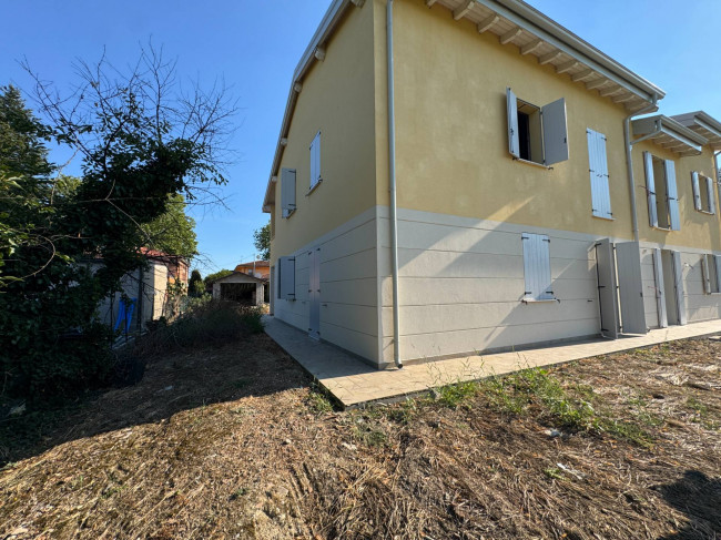 Villa Bifamiliare in vendita a Mirandola
