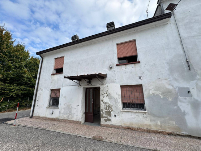 Porzione di Casa con Giardino in vendita a Concordia sulla Secchia