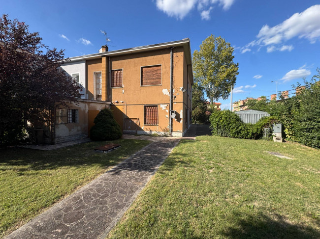 Villa Bifamiliare in vendita a Mirandola