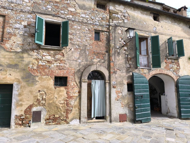 Appartamento in vendita a Montefollonico, Torrita Di Siena (SI)