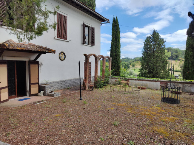 Villa in vendita a Asciano (SI)