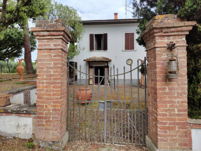 Villa in vendita a Asciano (SI)