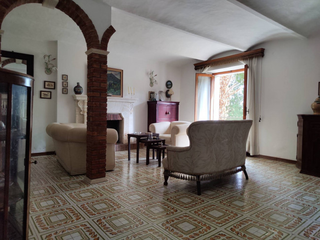 Villa in vendita a Asciano (SI)