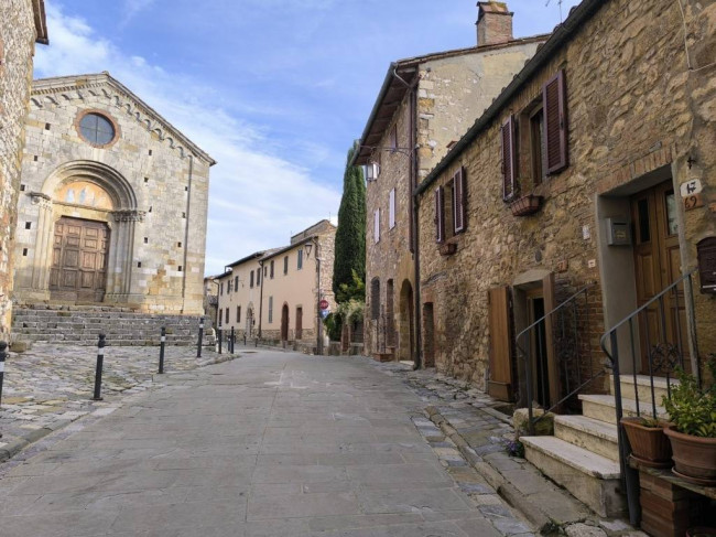 Appartamento in vendita a Montefollonico, Torrita Di Siena (SI)