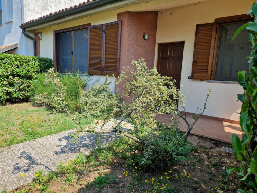 Studio/Ufficio in affitto a Linarolo